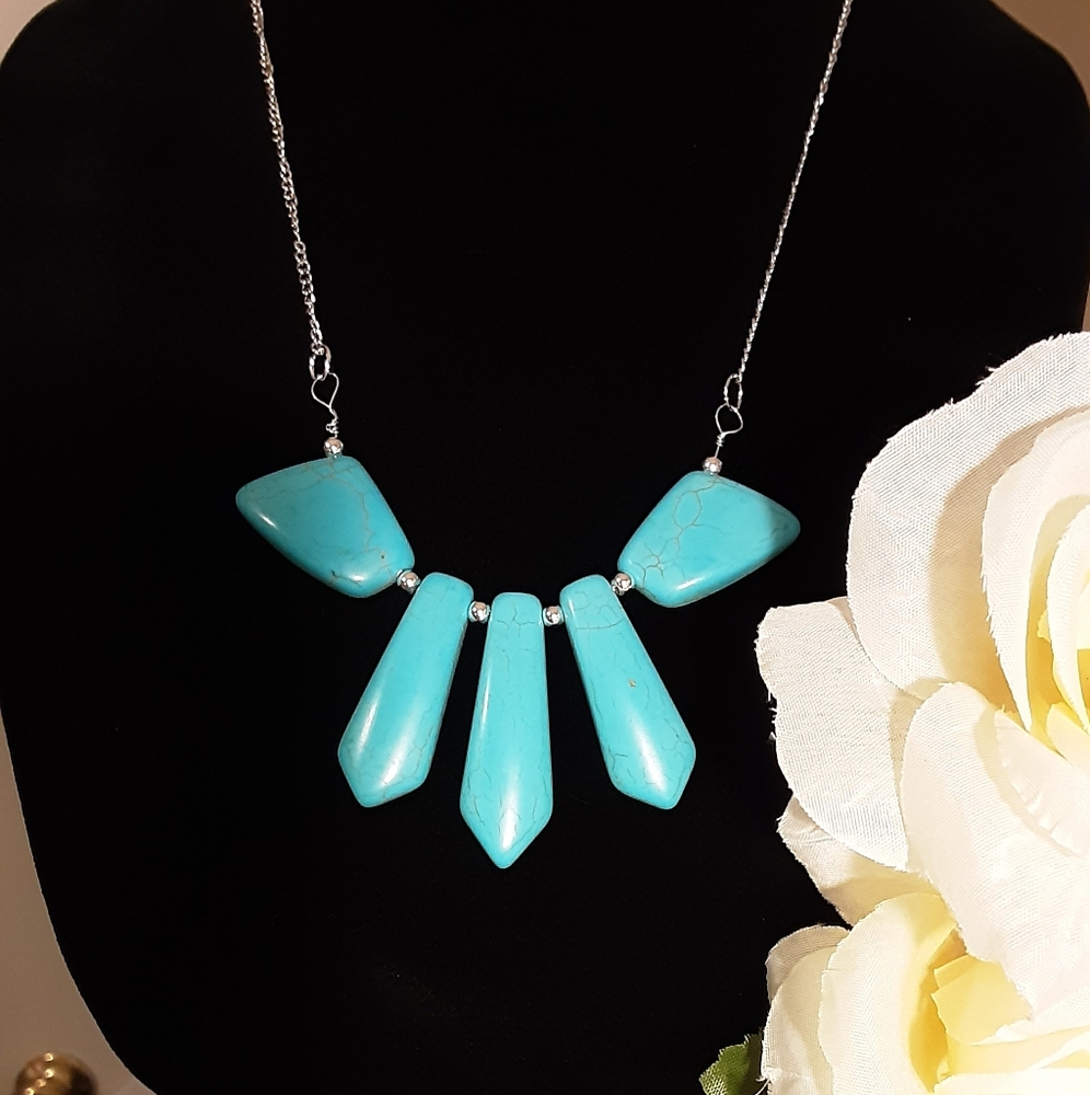 Hand Crafted Handmade Turquoise Stones Necklace 19" Chain